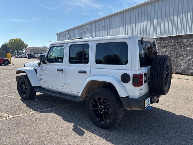 2023 Jeep Wrangler Sahara 4xe photo 2
