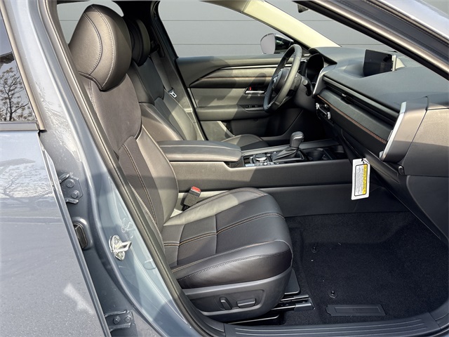 2025 Mazda CX-50 Premium photo 12