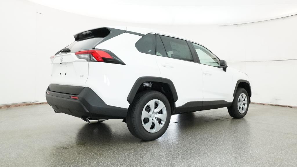 2025 Toyota RAV4 LE photo 21