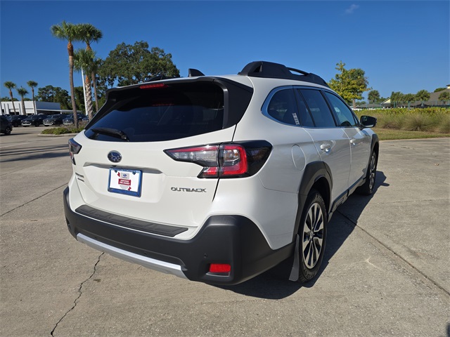 2023 Subaru Outback Limited photo 4