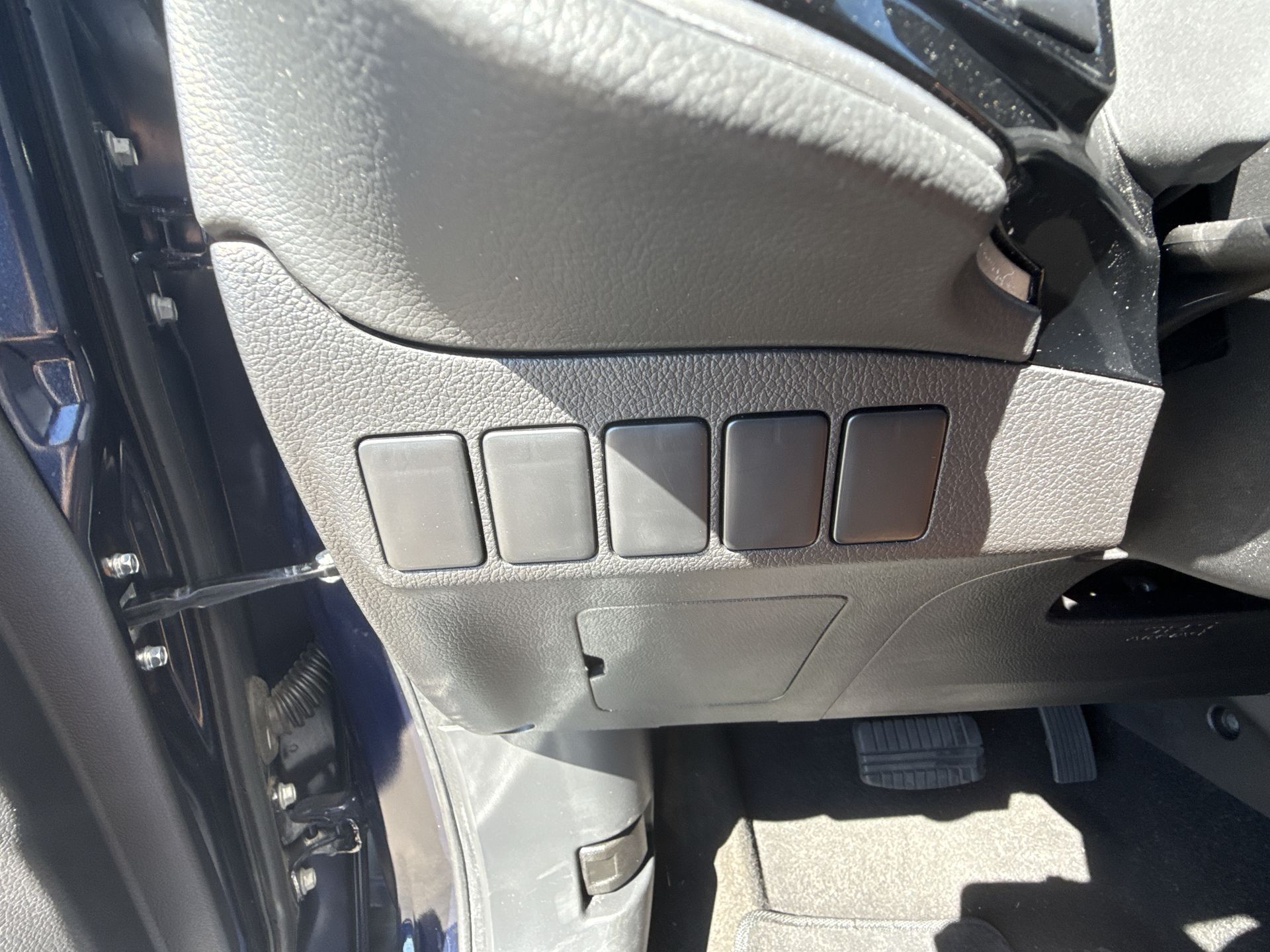 2020 Mitsubishi Outlander ES photo 8