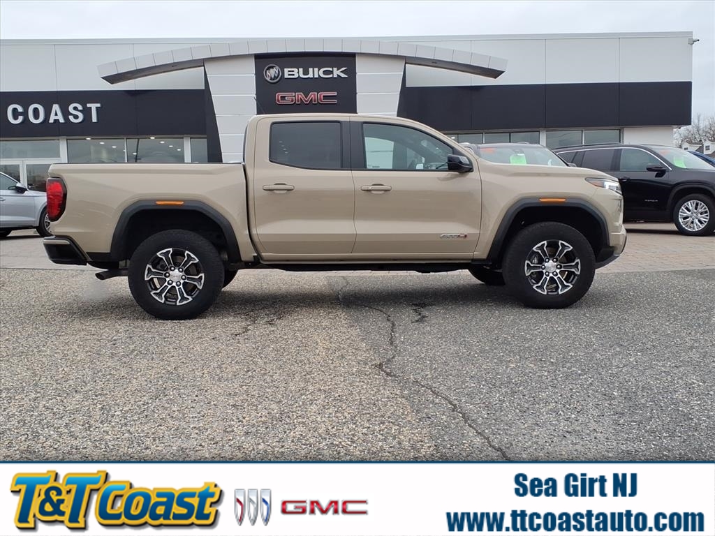 2023 GMC Canyon AT4's photo