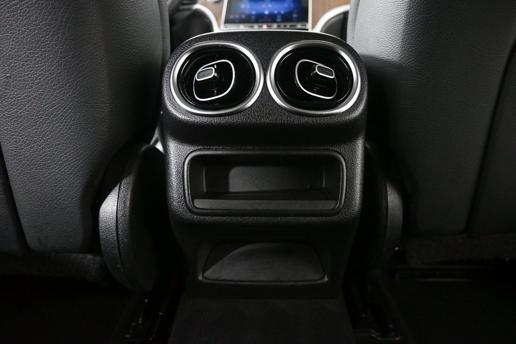 2024 Mercedes Benz GLC 300 4MATIC photo 15