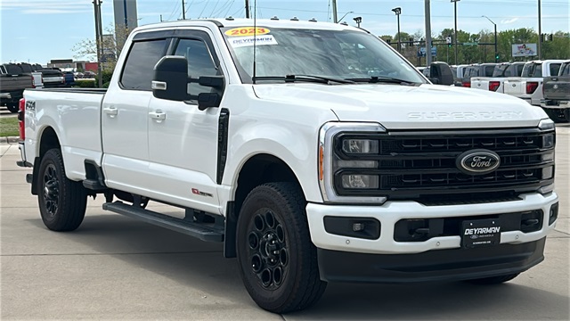Used 2023 White Ford Lariat image 1