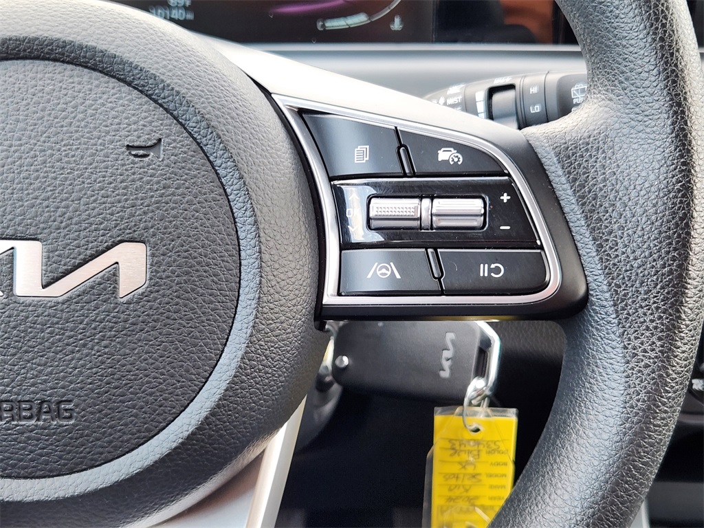 2024 Kia Seltos LX photo 20