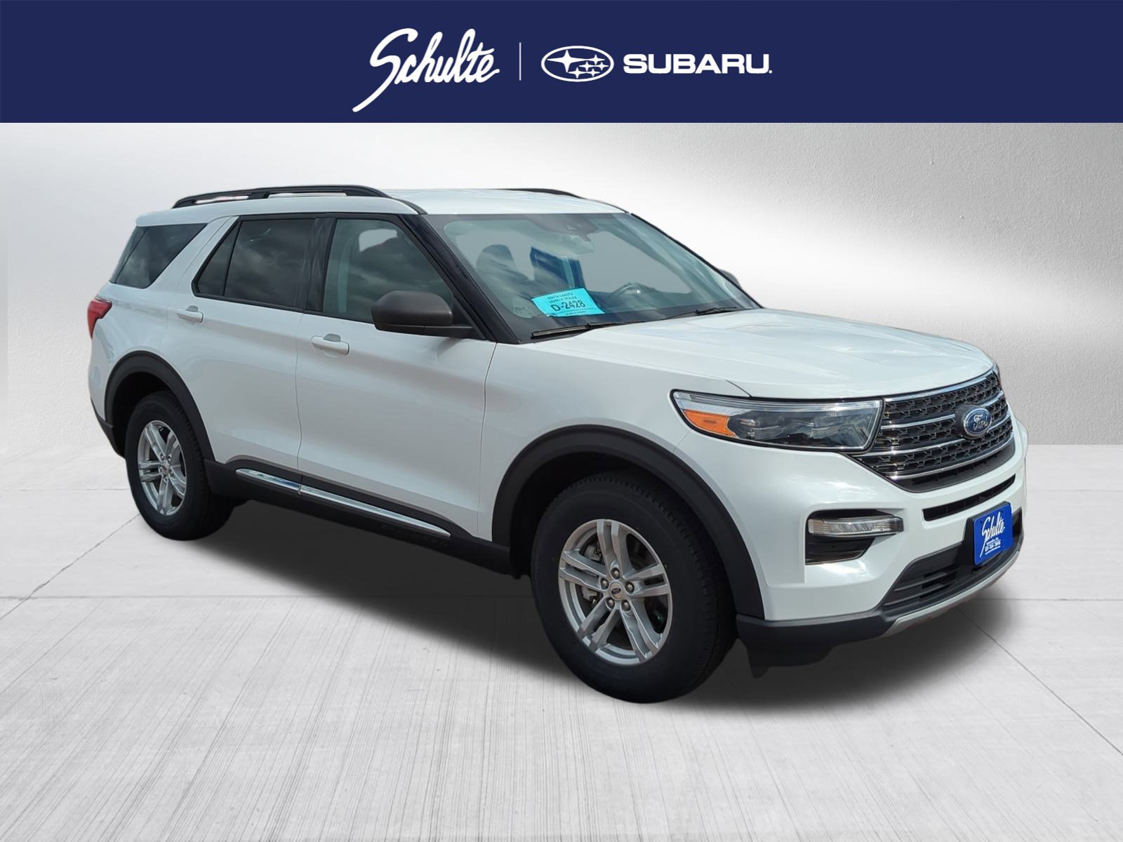 2023 Ford Explorer XLT's photo