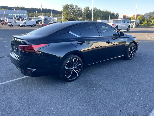 2024 Nissan Altima 2.5 SR photo 8