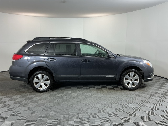 2011 Subaru Outback 3.6R Limited photo 4