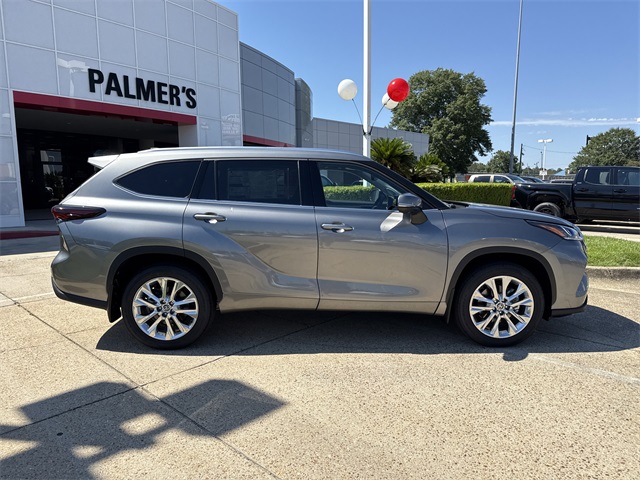 2025 Toyota Highlander Limited photo 2