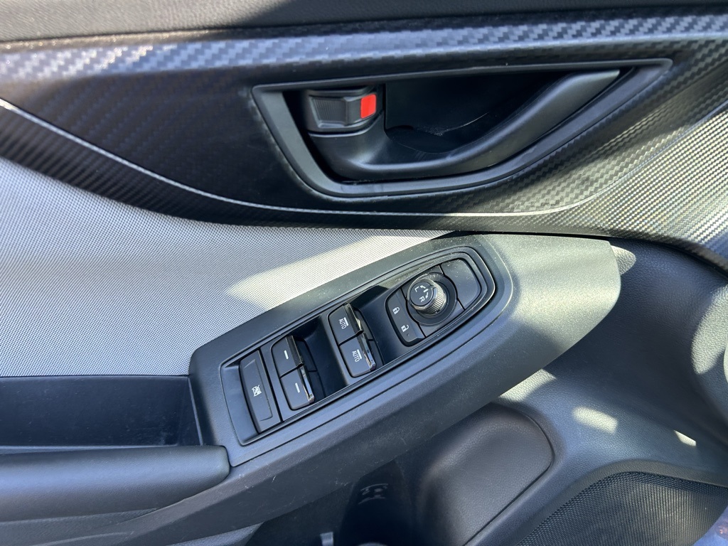 2019 Subaru Crosstrek 2.0i Premium photo 11