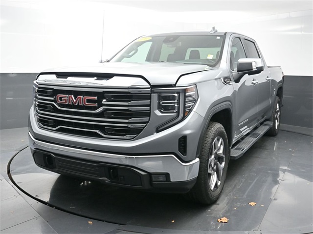 2023 GMC Sierra 1500 SLT's photo