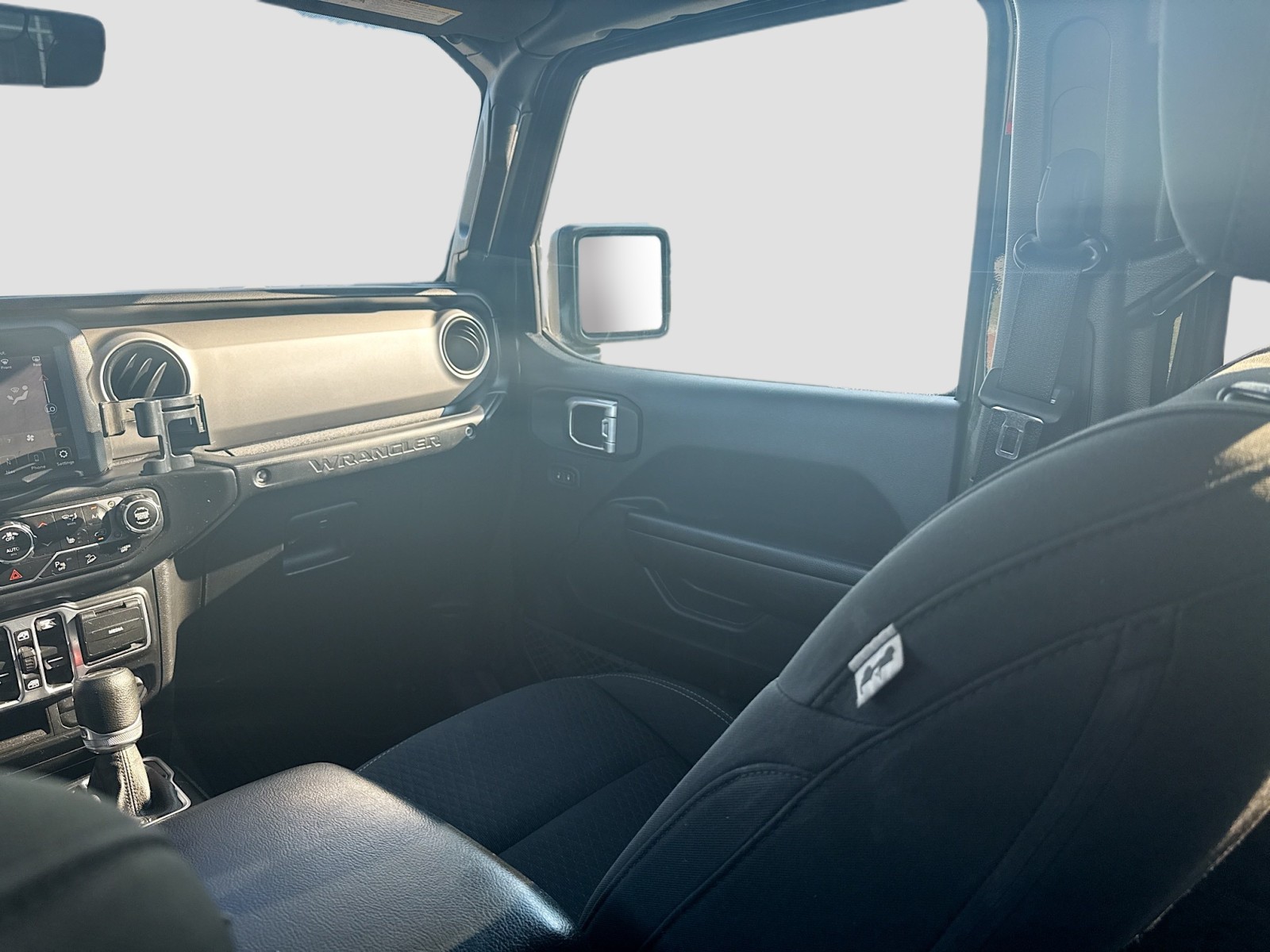 2021 Jeep Wrangler Unlimited Anniversary Edition photo 19