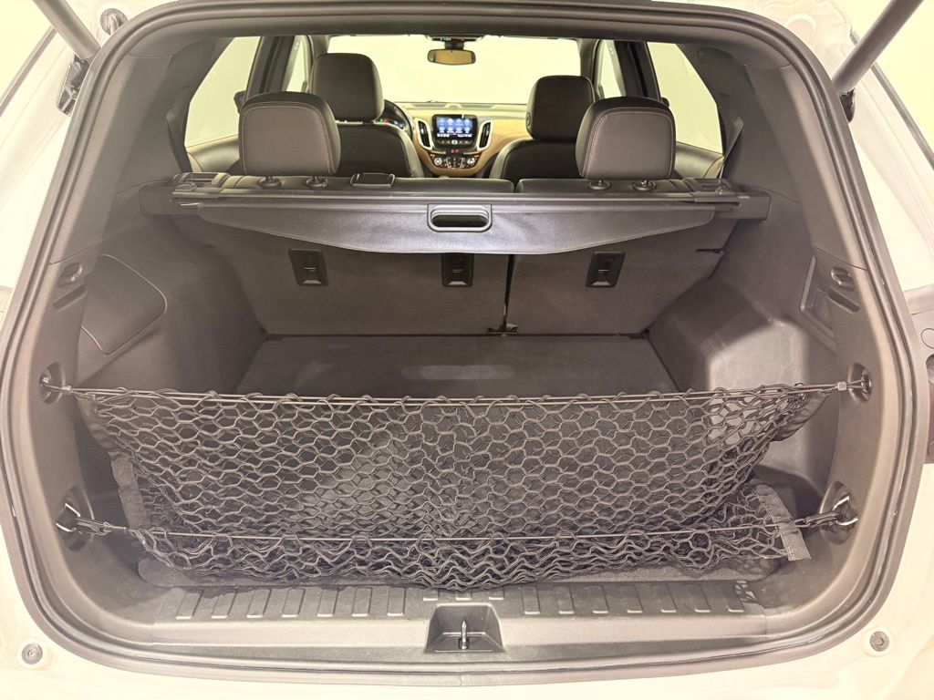 2022 Chevrolet Equinox Premier photo 12