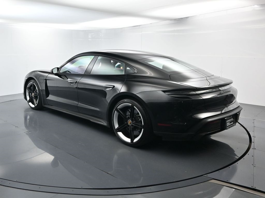 2023 Porsche Taycan Turbo S photo 2