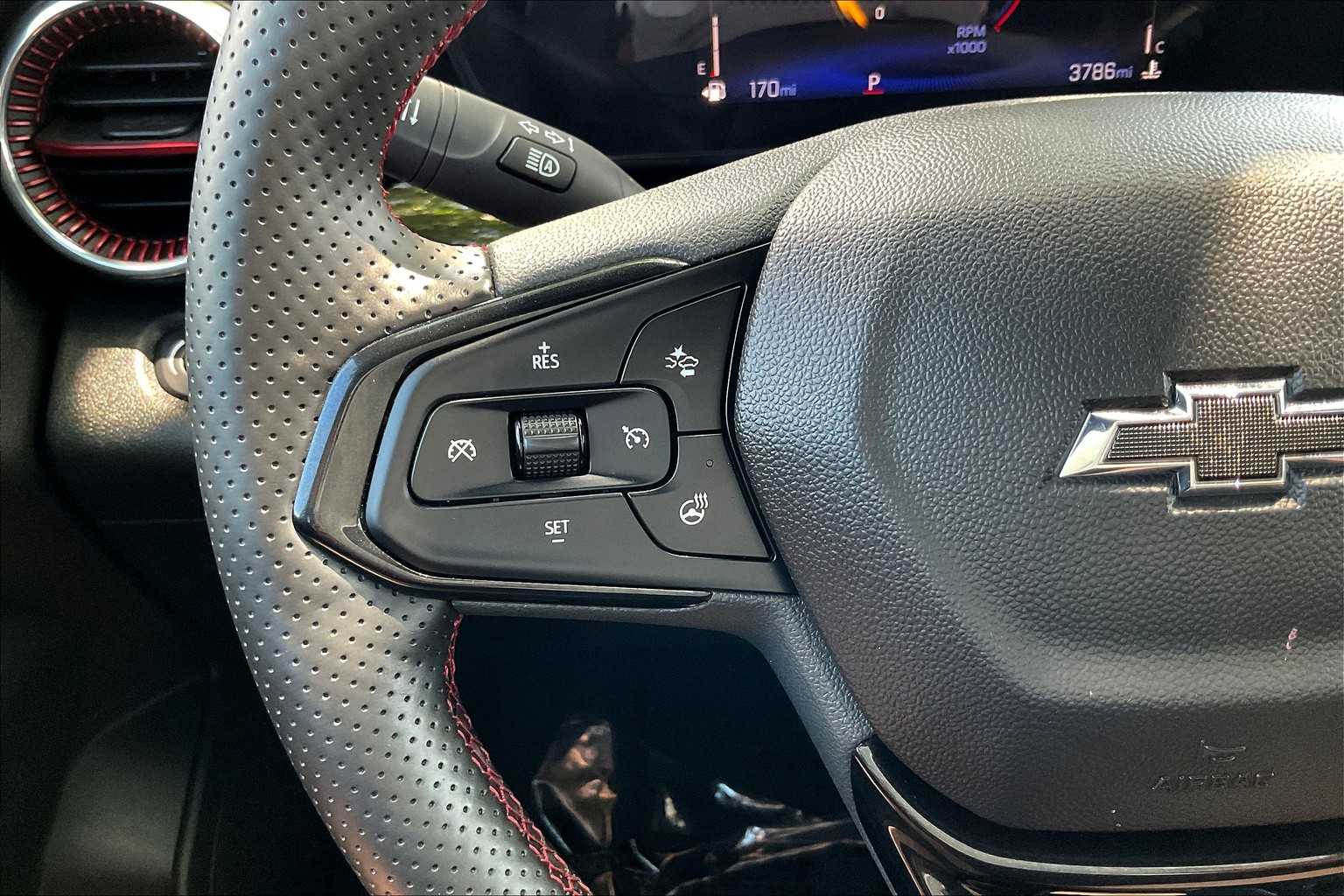 2025 Chevrolet Trax photo 15