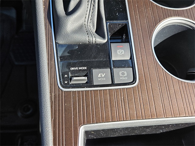 2024 Toyota Sienna XLE photo 21