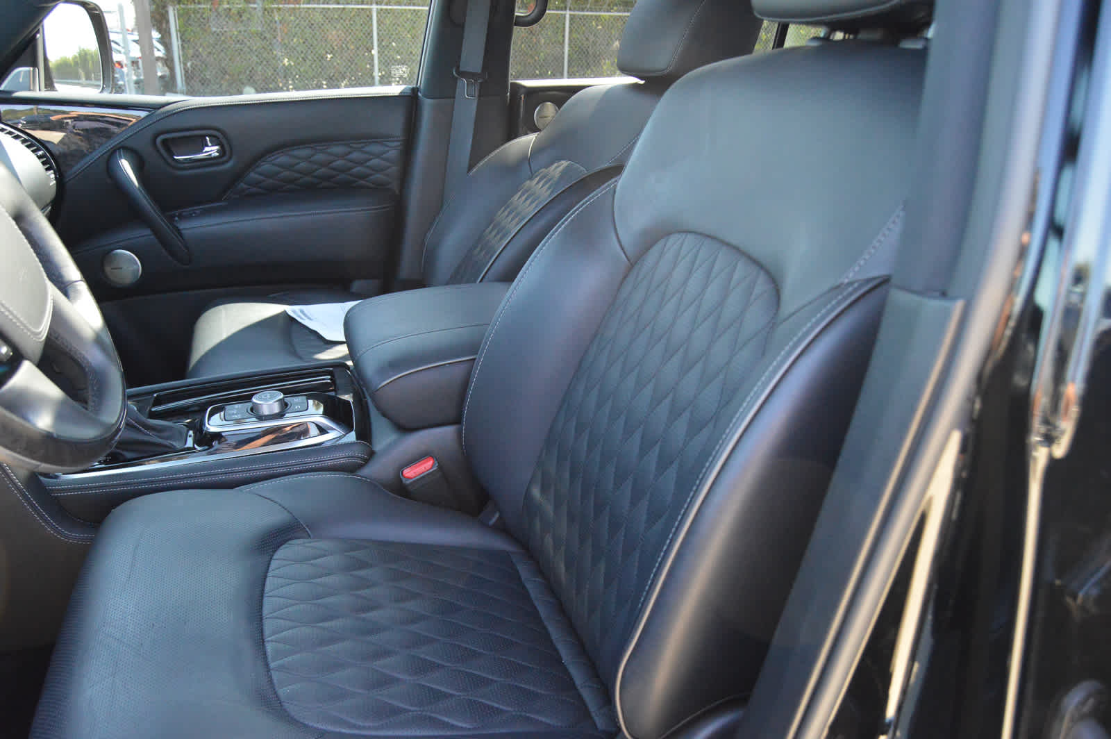 2023 Infiniti QX80 Sensory photo 22