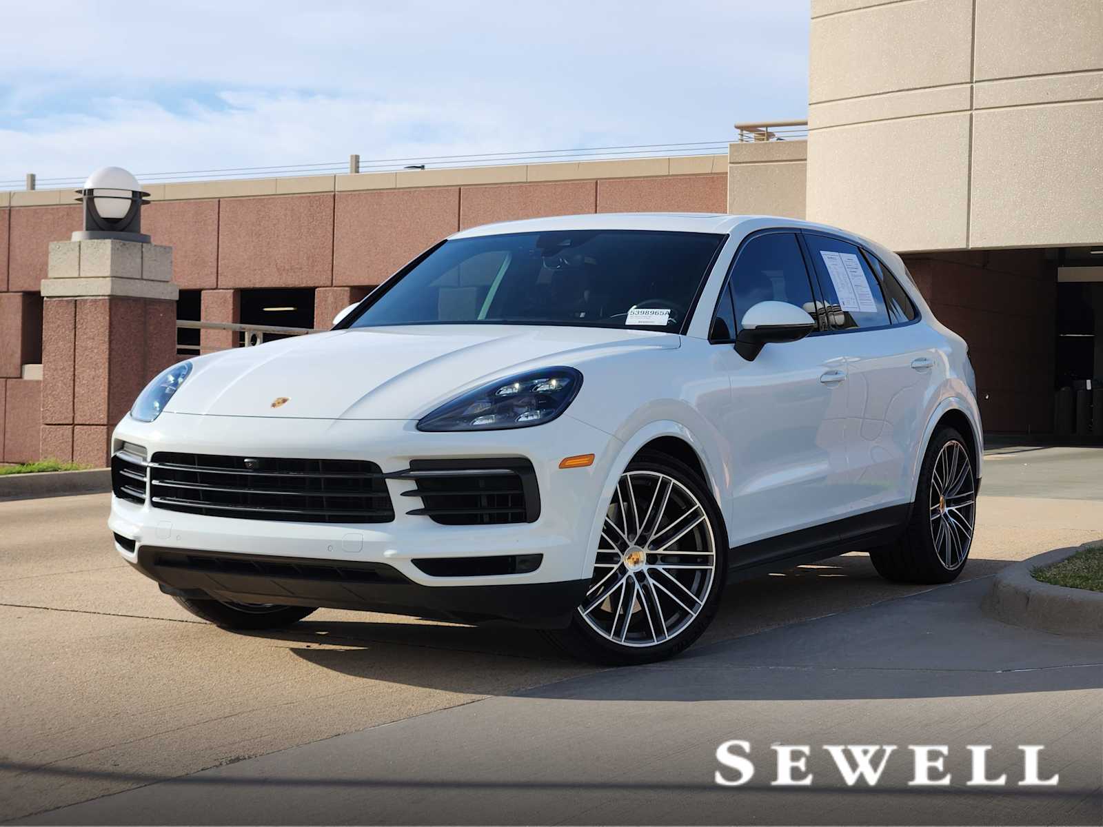 2020 Porsche Cayenne S's photo