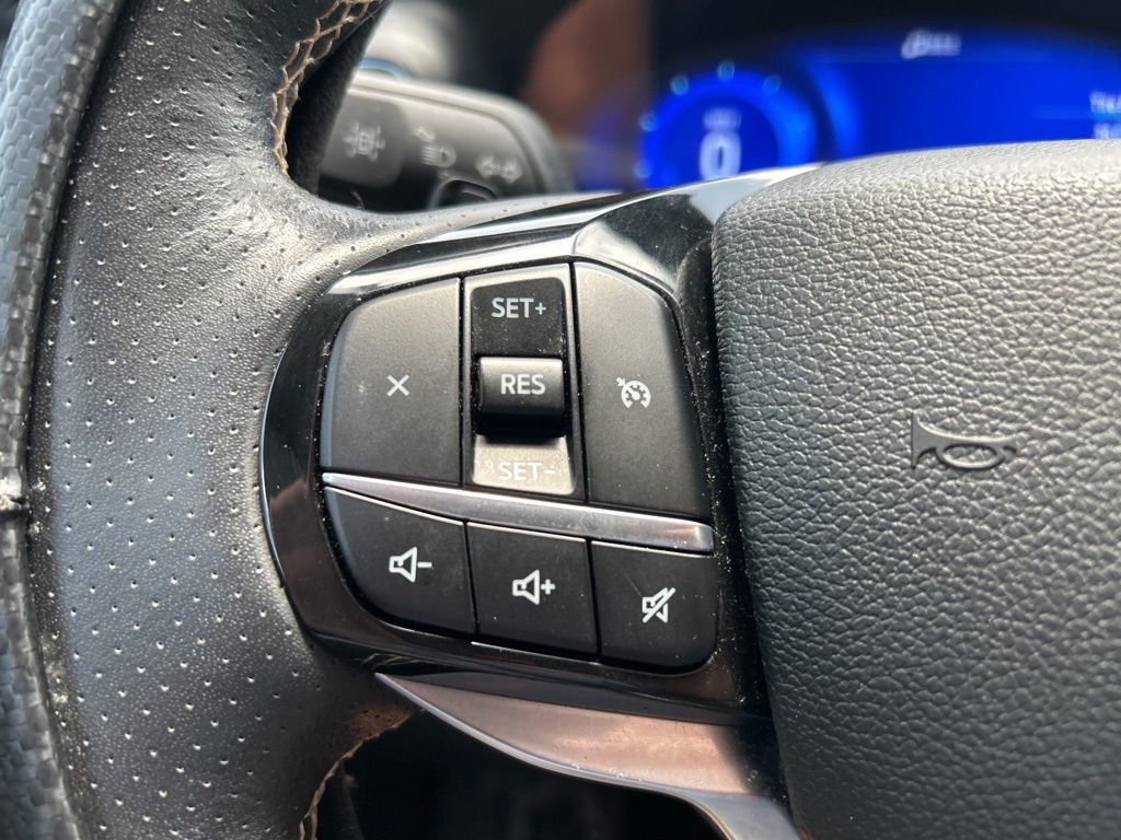 2023 Ford Explorer ST photo 20