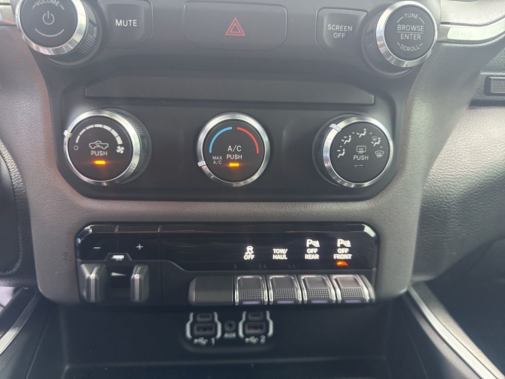 2020 Ram 1500 Big Horn Lone Star photo 28