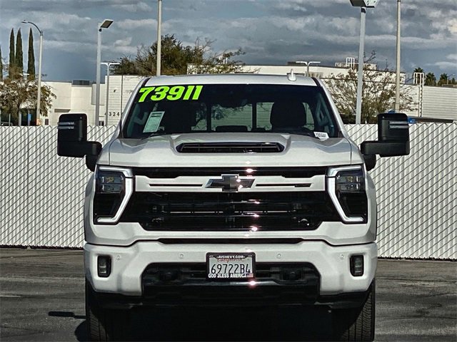 2024 Chevrolet Silverado 2500HD LTZ photo 2