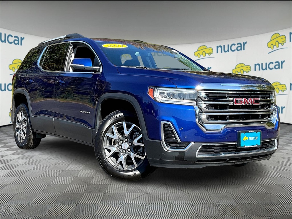2023 GMC Acadia SLE's photo