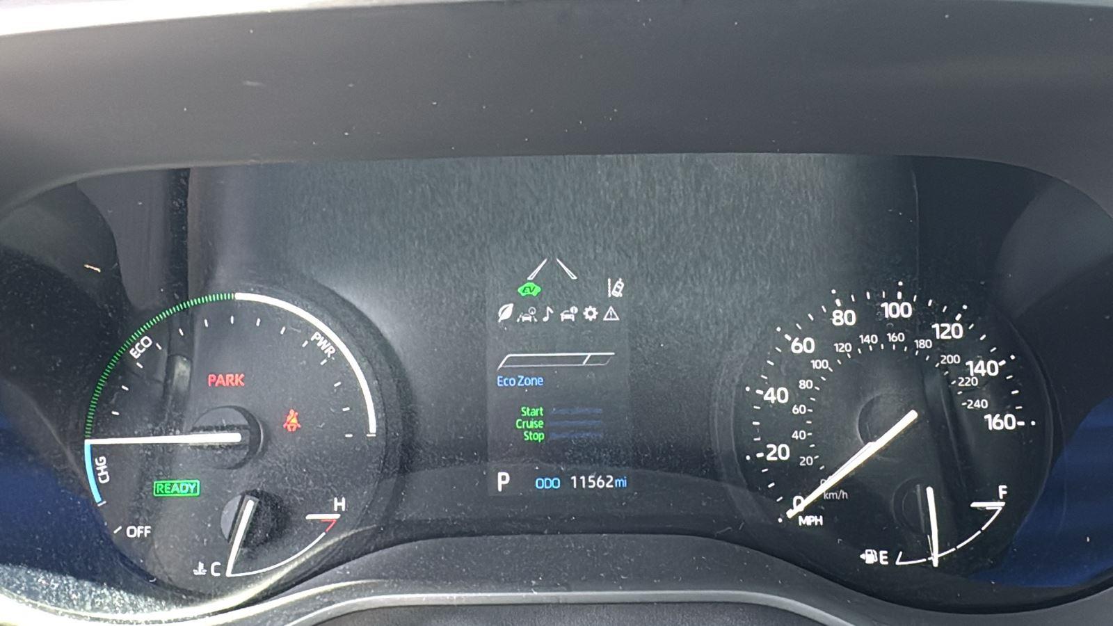 2024 Toyota Sienna XLE photo 12