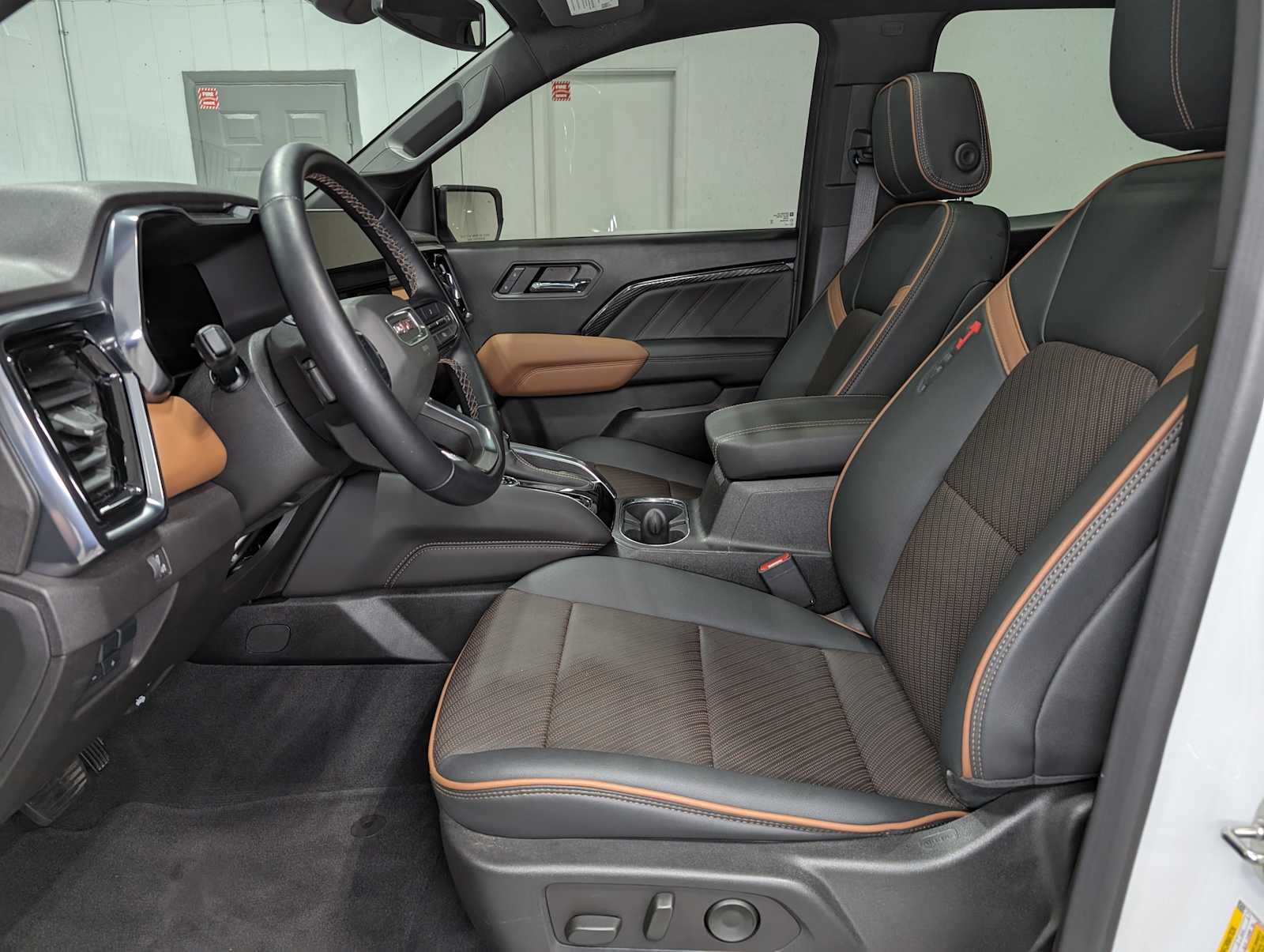 2024 Gmc Canyon AT4 photo 4