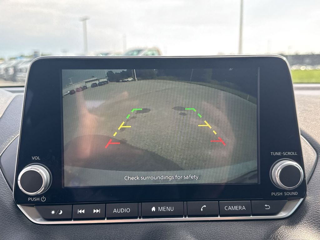 2024 Nissan Sentra SV photo 23
