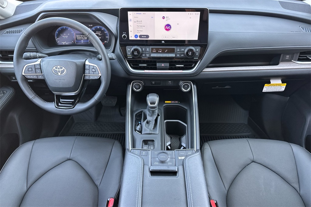 2025 Toyota Grand Highlander Limited AWD photo 13
