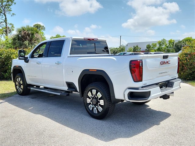 2025 Gmc Sierra 2500 HD Denali photo 3