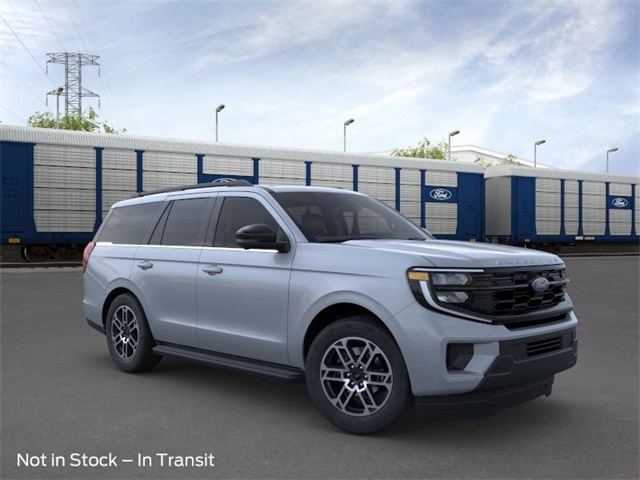 2025 Ford Expedition photo 7