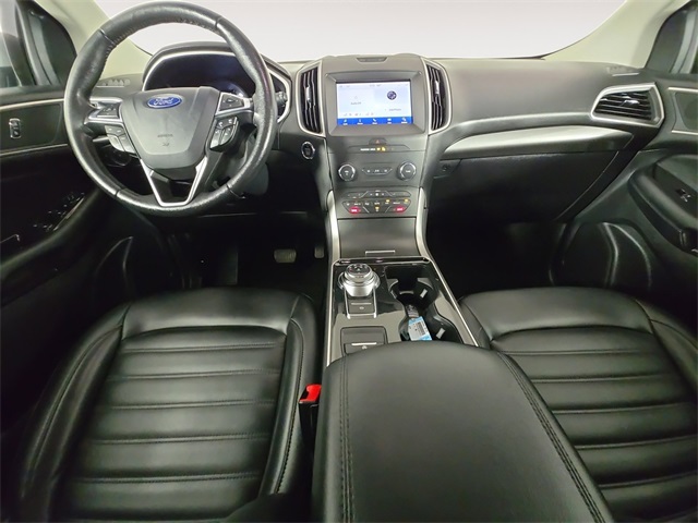 2020 Ford Edge SEL photo 10