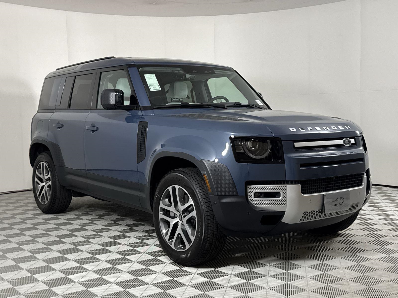 2025 Land Rover Defender 110 S photo 7