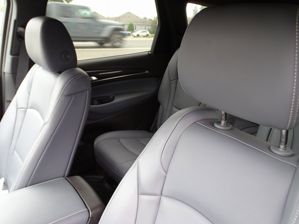 2022 Buick Enclave Essence photo 5
