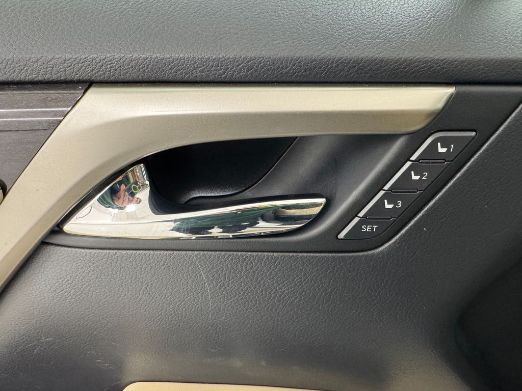 2021 Lexus RX 350 photo 21