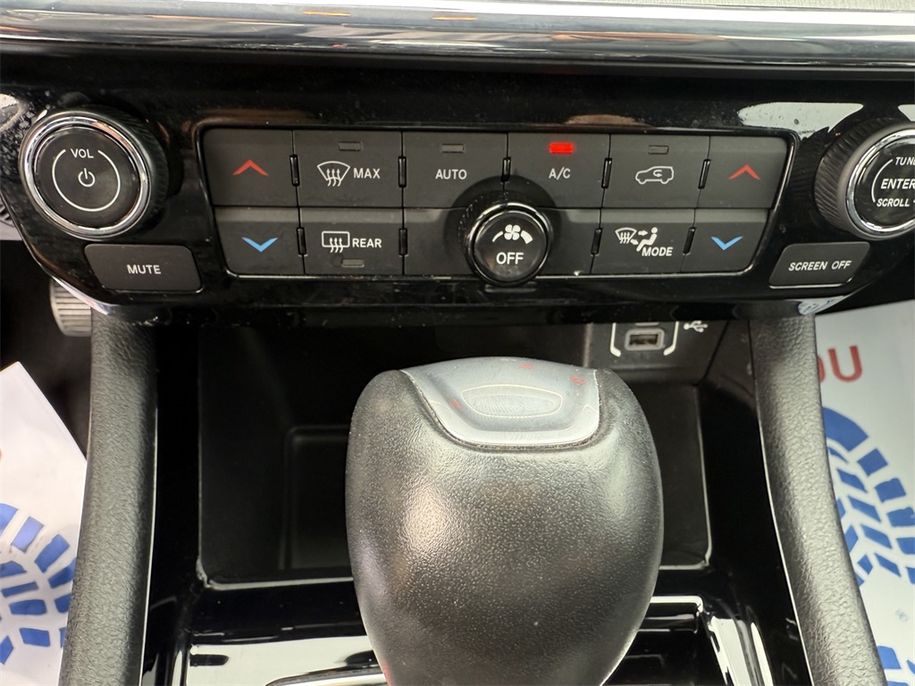 2022 Jeep Compass Limited photo 23