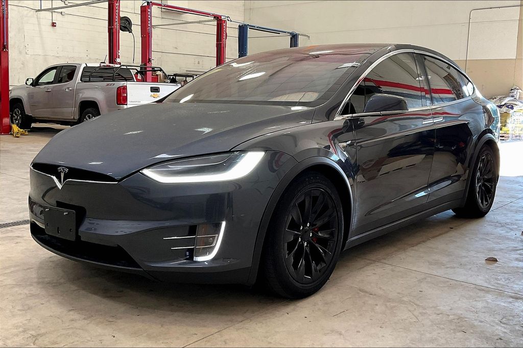 2019 Tesla Model X Performance photo 30