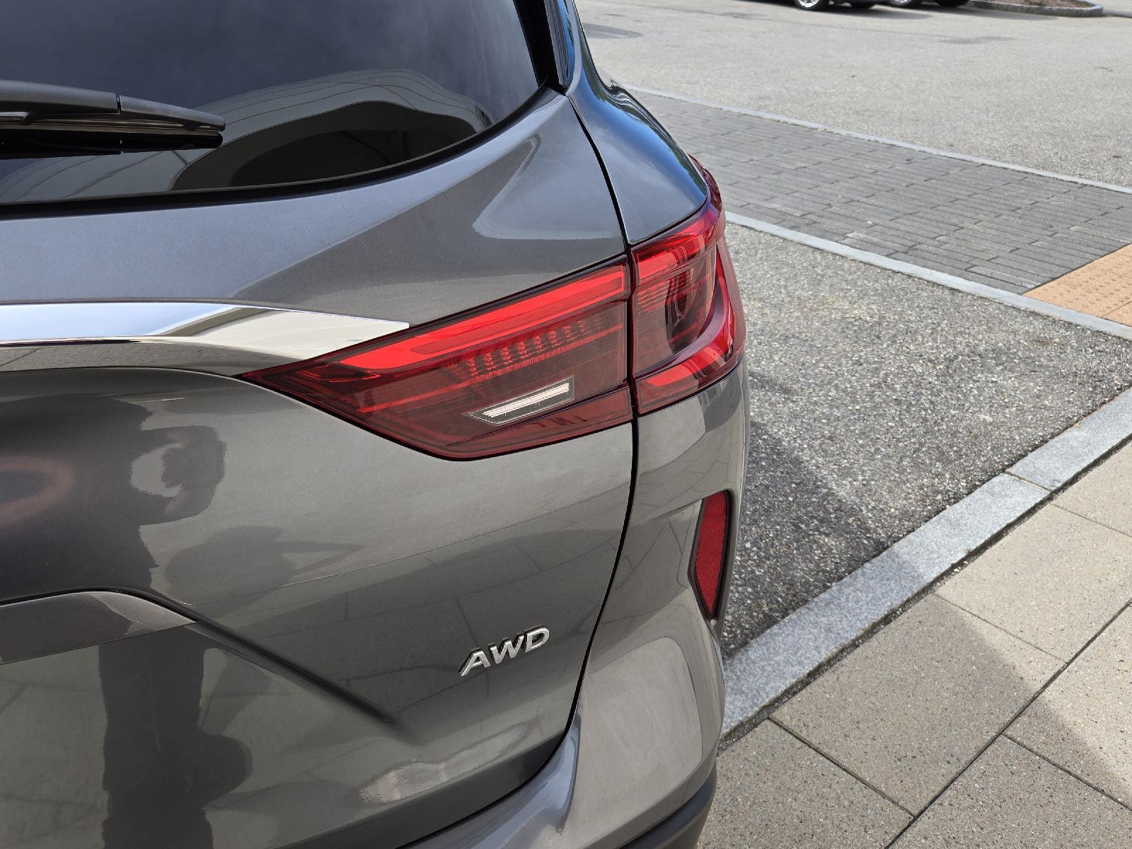 2021 Infiniti QX50 Luxe photo 13