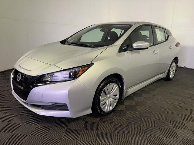 2024 Nissan Leaf S photo 3