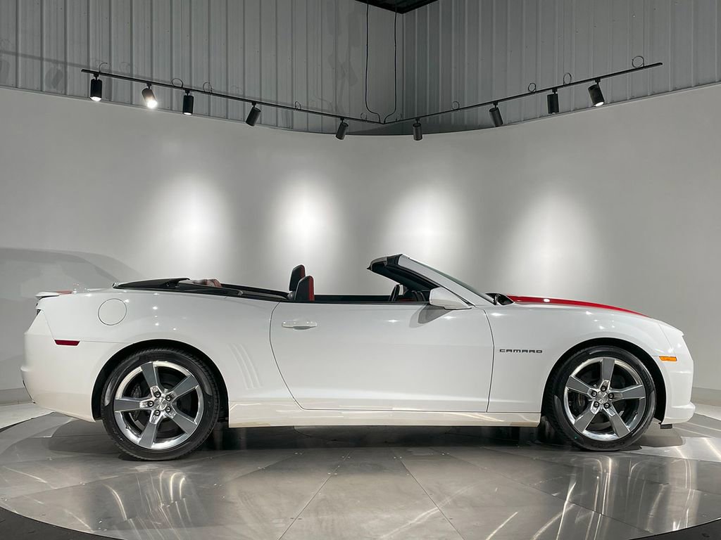 2011 Chevrolet Camaro 2SS photo 4