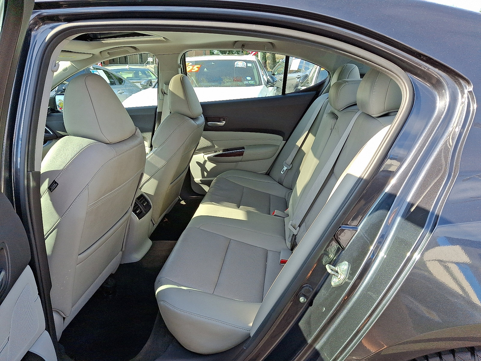 2016 Acura TLX Technology photo 9