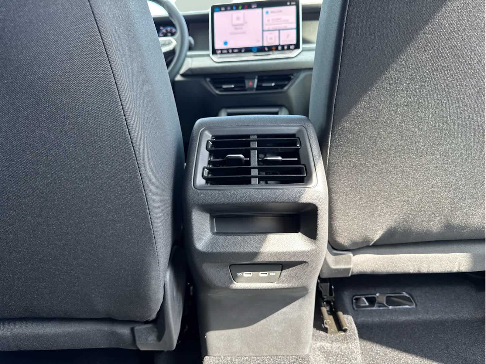 2025 Volkswagen Tiguan S photo 34