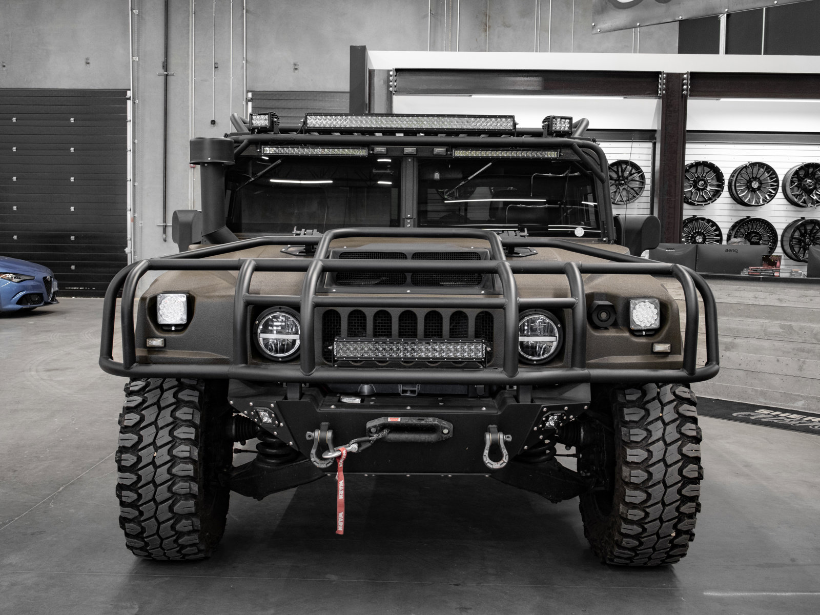 PreOwned 1996 AM General Hummer Kevlar Paint Predator INC Built