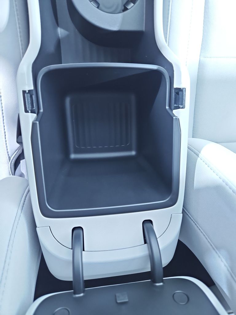2026 Hyundai Kona SEL photo 20