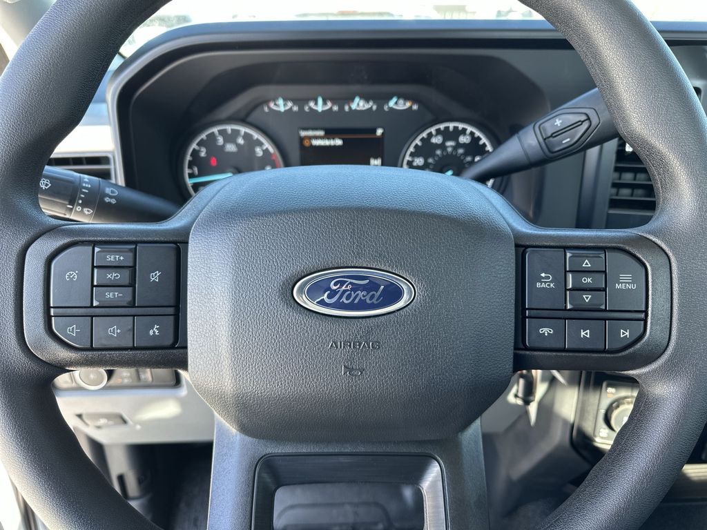 2025 Ford F-250 XLT photo 16