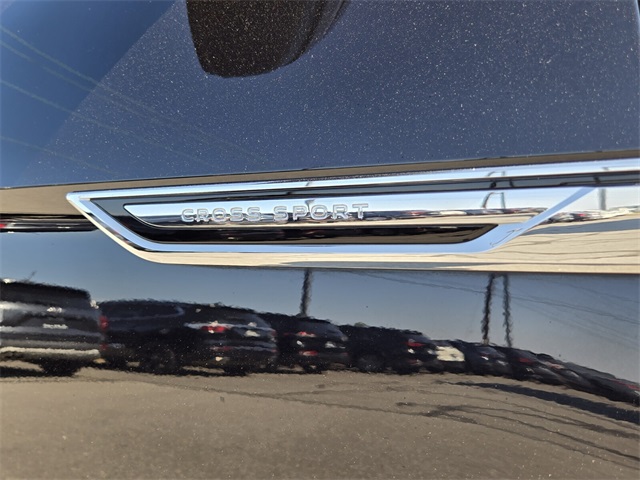 2022 Volkswagen Atlas Cross Sport V6 SEL R-Line photo 13