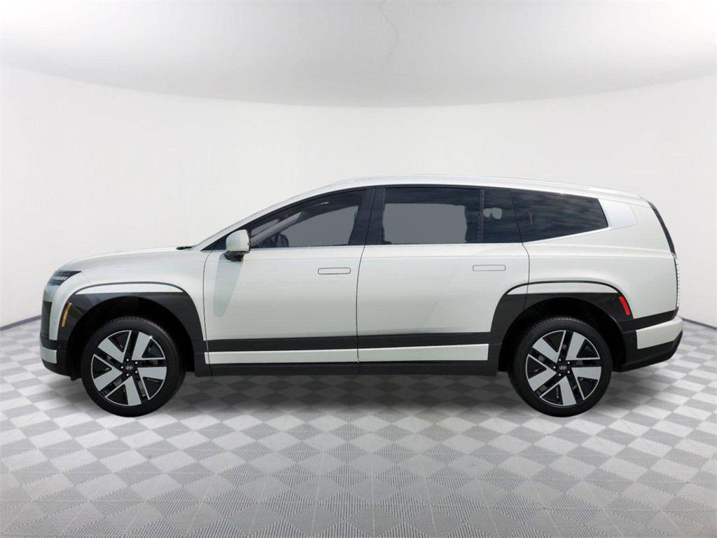 2026 Hyundai Ioniq SEL photo 3