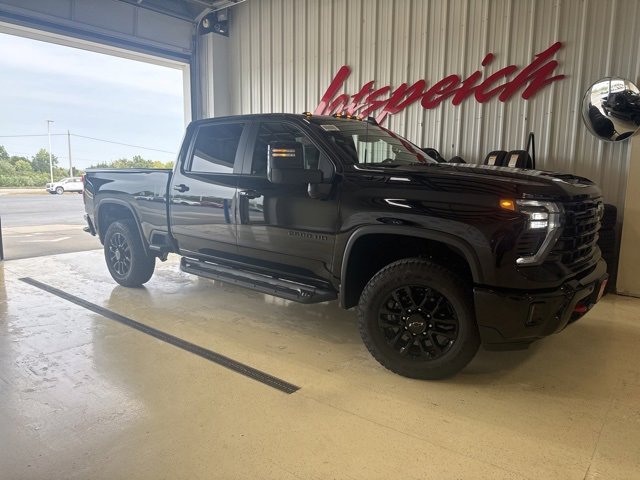 2026 Chevrolet Silverado 2500HD LT photo 2