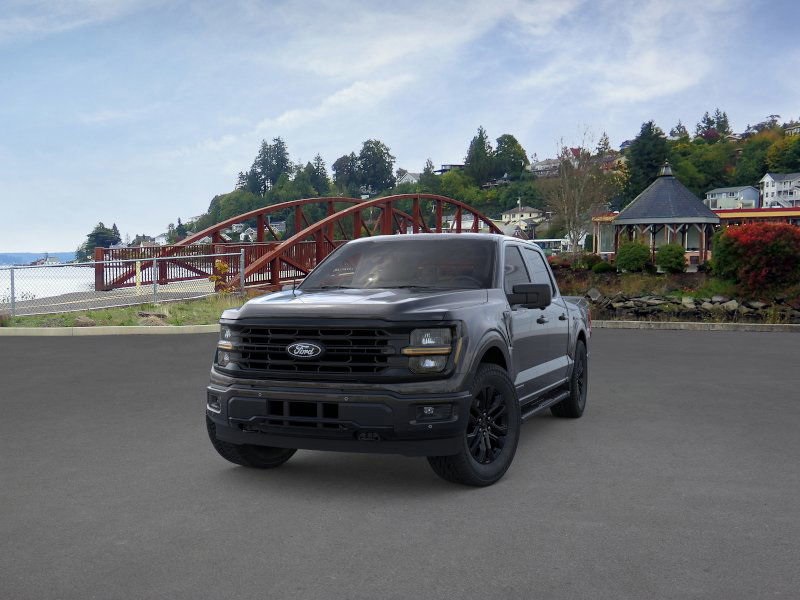 2025 Ford F-150 XLT photo 2